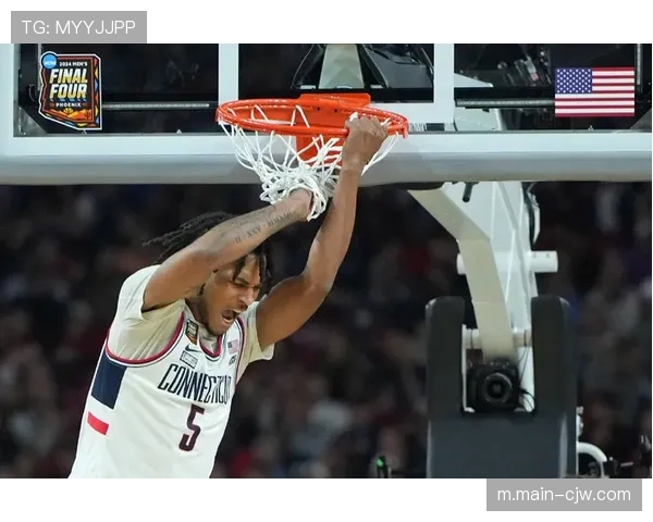 雷霆攻防效率均列前五 卫冕冠军展现均衡实力 雷霆攻防效率均列前五 卫冕冠军展现均衡实力